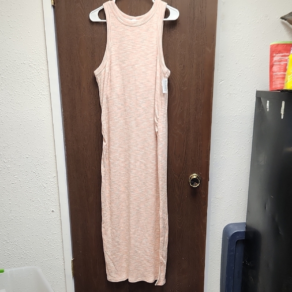 Old Navy Dresses & Skirts - Old Navy Maternity Top in Cream and Pink